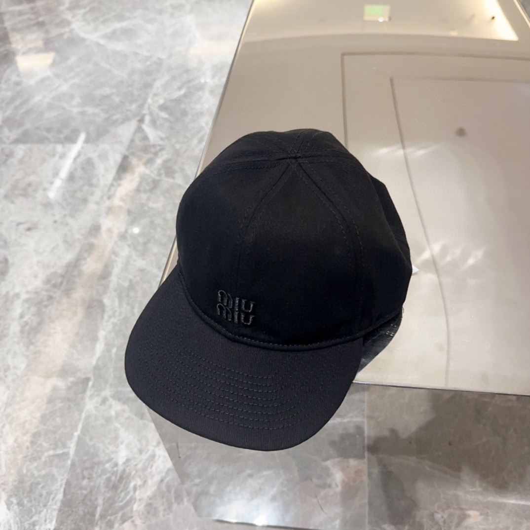 Miu Miu Caps